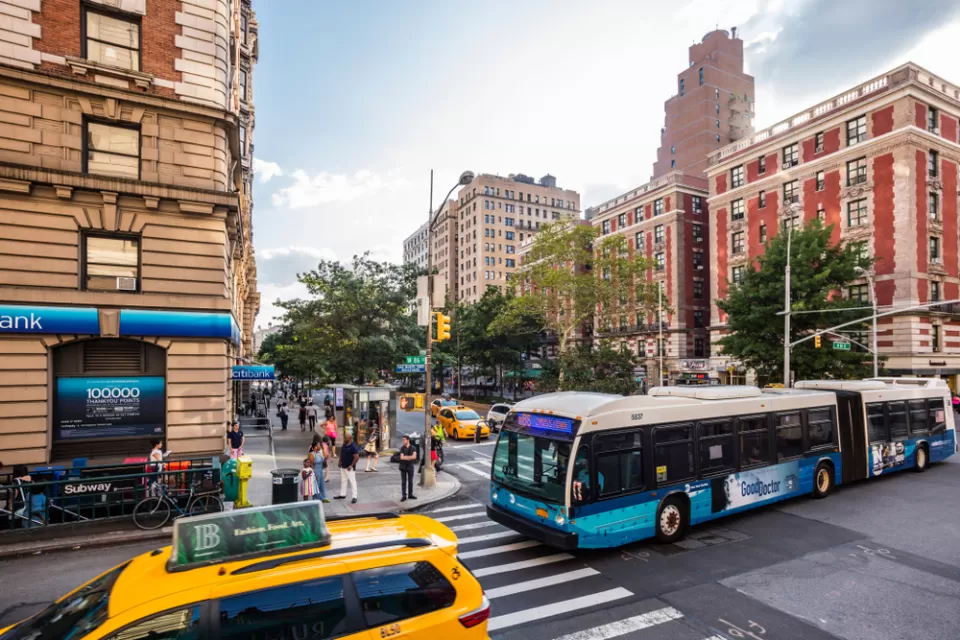 Manhattan Bus